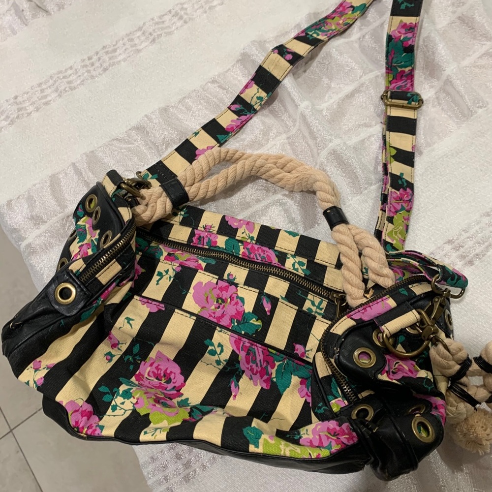 Betsyville tote bag